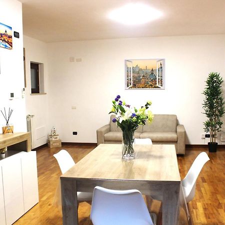 Minerva House - Airport And Fiera Apartment ฟิวมิชีโน ภายนอก รูปภาพ
