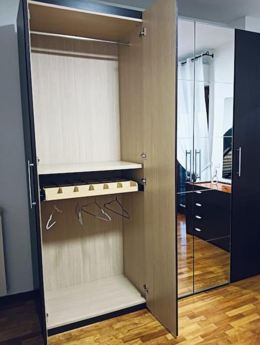 Minerva House - Airport And Fiera Apartment ฟิวมิชีโน ภายนอก รูปภาพ