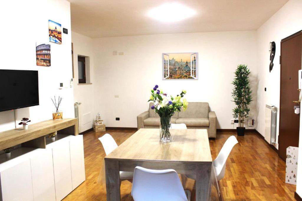Minerva House - Airport And Fiera Apartment ฟิวมิชีโน ภายนอก รูปภาพ